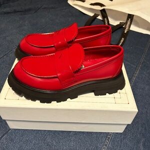 Alexander McQueen loafers size 8+
